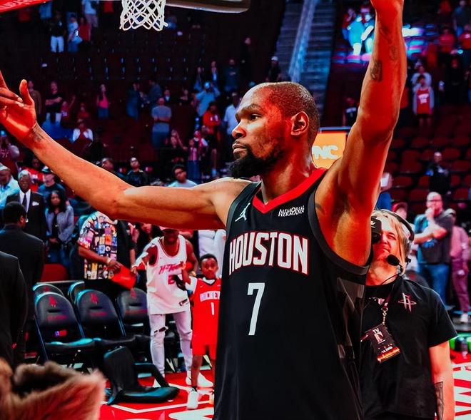 NBA常规赛多场关键战结果出炉 火箭逆转鹈鹕重返