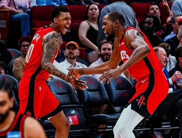 火箭逆转连胜对手杜兰特率队取胜并迎来六大利