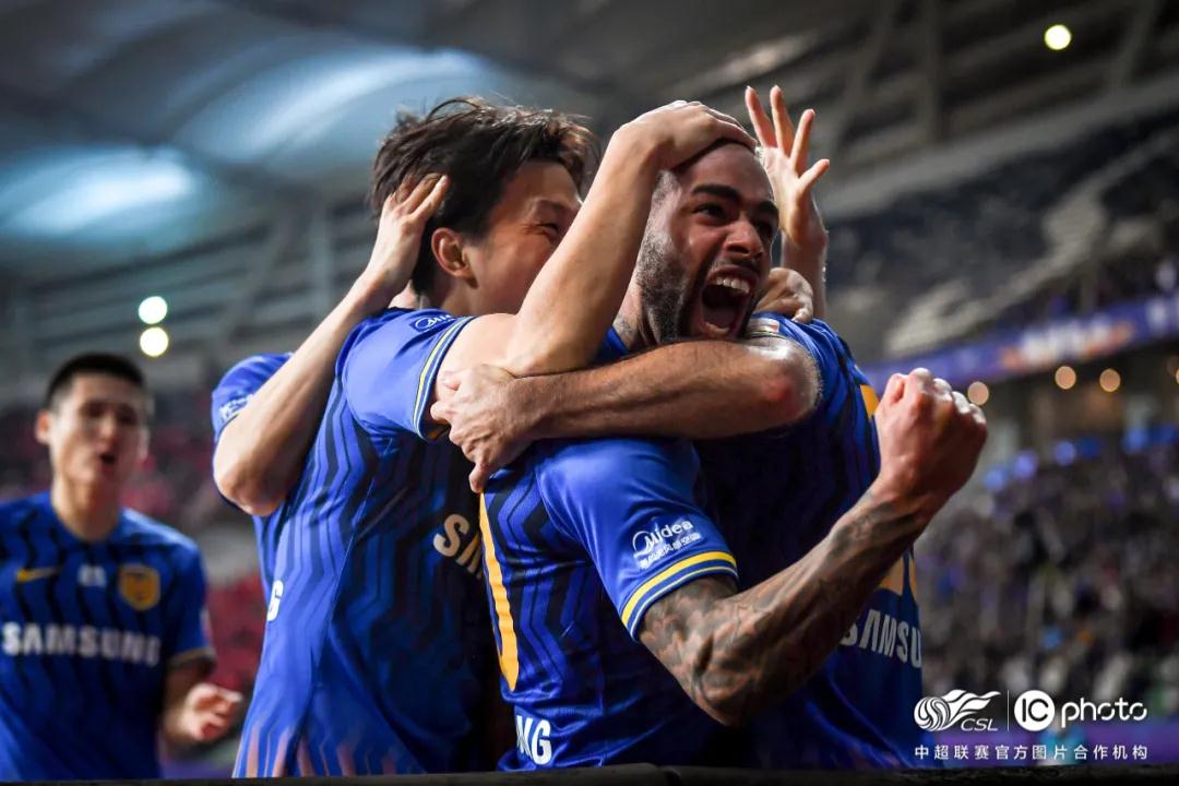 穿越四个月烽火，看2020中超众生相：冠军、黑马