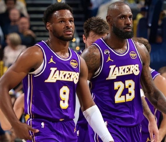 詹姆斯下赛季或留湖人完成退役