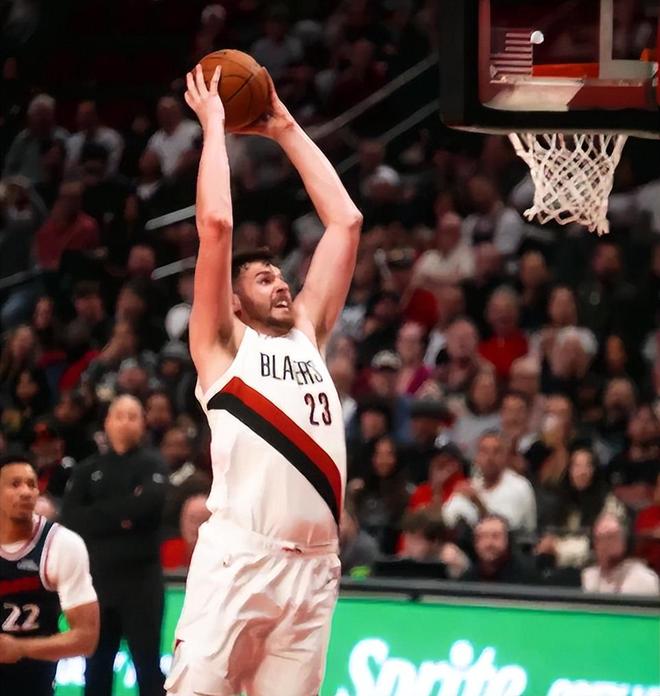 开拓者力克快船终结连败 伦纳德57场20+难救主队